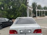 Mercedes-Benz E 320 1999 годаүшін4 800 000 тг. в Астана – фото 4