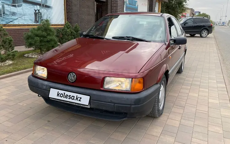 Volkswagen Passat 1993 годаүшін2 500 000 тг. в Уральск