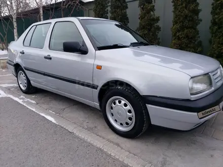 Volkswagen Golf 1995 года за 2 250 000 тг. в Тараз – фото 24