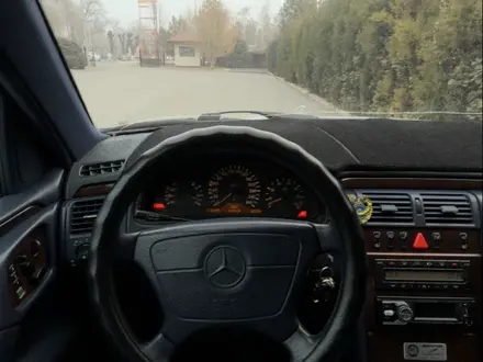 Mercedes-Benz E 280 1996 года за 2 800 000 тг. в Тараз – фото 5