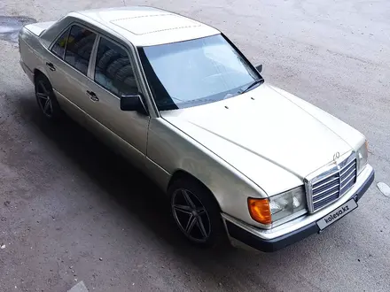 Mercedes-Benz E 230 1990 года за 2 000 000 тг. в Тараз – фото 5