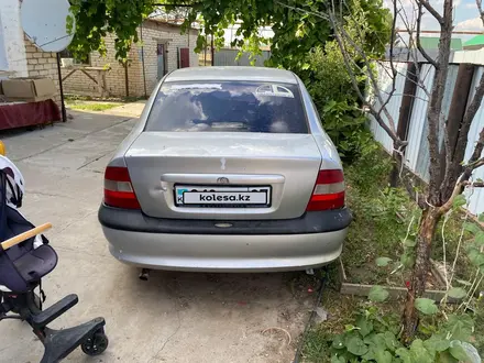 Opel Vectra 1997 года за 800 000 тг. в Уральск – фото 5