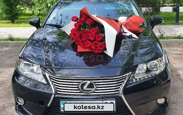 Lexus ES 250 2015 годаүшін10 500 000 тг. в Алматы