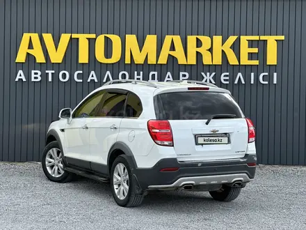 Chevrolet Captiva 2014 года за 7 850 000 тг. в Актобе – фото 4