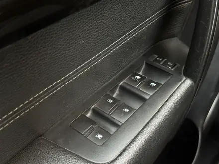 Chevrolet Captiva 2014 года за 7 850 000 тг. в Актобе – фото 16