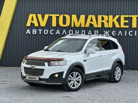 Chevrolet Captiva 2014 года за 7 850 000 тг. в Актобе