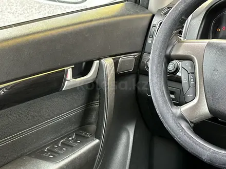 Chevrolet Captiva 2014 года за 7 850 000 тг. в Актобе – фото 7
