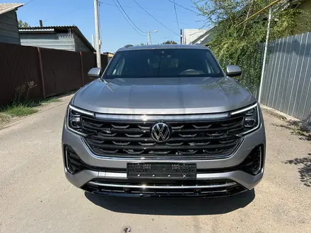 Volkswagen Atlas 2024 года за 29 500 000 тг. в Алматы