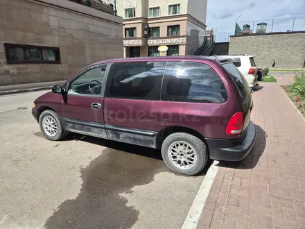 Dodge Caravan 1998 года за 2 700 000 тг. в Астана – фото 3