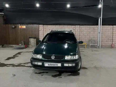 Volkswagen Passat 1995 года за 1 800 000 тг. в Шымкент