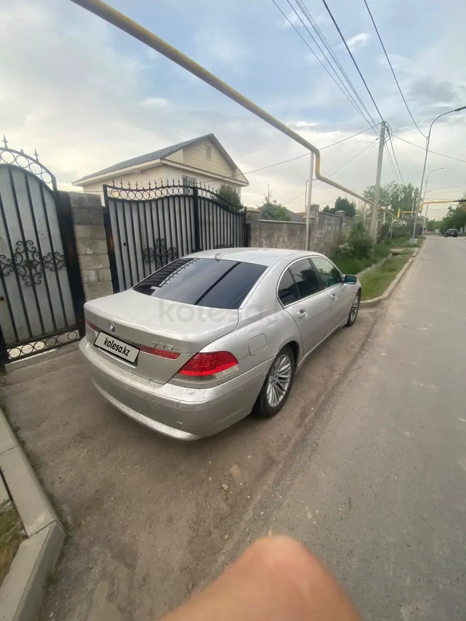 BMW 7 Series, 2001