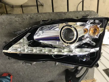 Стекло Фары Lexus GS L10 за 30 000 тг. в Астана – фото 5