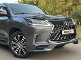 Lexus LX 570 2016 года за 37 100 000 тг. в Алматы – фото 4