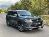 Lexus LX 570 2016 года за 37 100 000 тг. в Алматы – фото 2