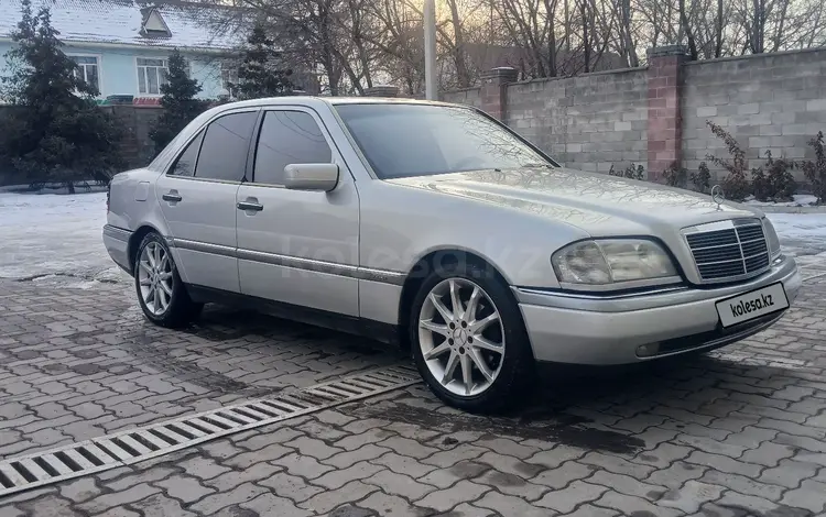 Mercedes-Benz C 220 1995 года за 2 900 000 тг. в Алматы