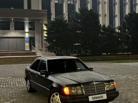 Mercedes-Benz E 230 1990 года за 1 500 000 тг. в Тараз