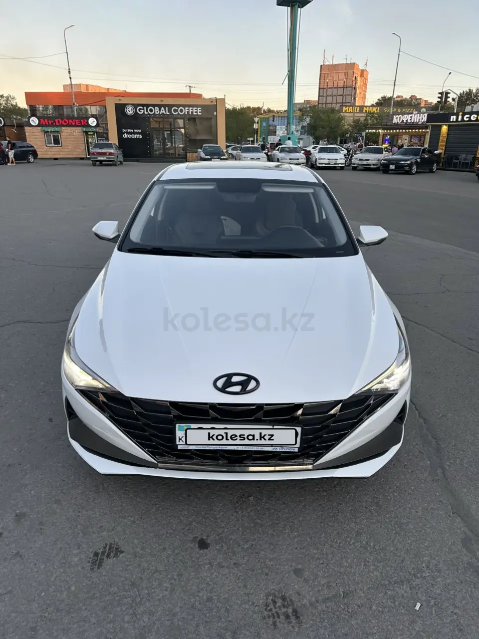 Hyundai Elantra, 2023