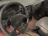 Volkswagen Caddy 1996 года за 980 000 тг. в Актобе – фото 4