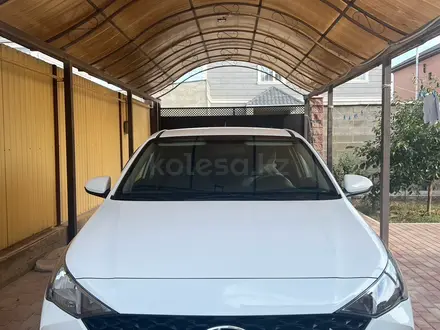 Hyundai Accent 2020 года за 8 400 000 тг. в Актау