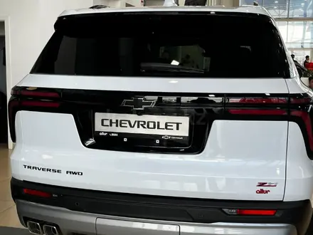 Chevrolet Traverse Z71 2026 года за 33 990 000 тг. в Алматы – фото 6
