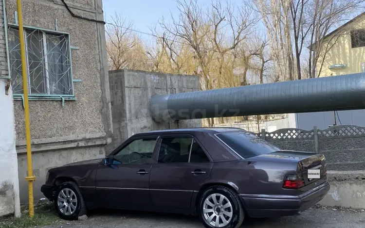 Mercedes-Benz E 280 1993 года за 2 000 000 тг. в Тараз