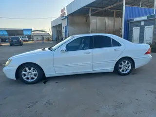 Mercedes-Benz S 320
