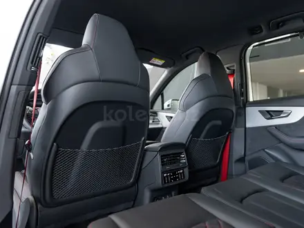 Audi Q7 55 TFSI 2024 года за 59 320 000 тг. в Алматы – фото 31