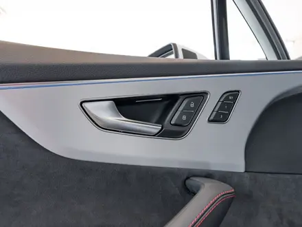 Audi Q7 55 TFSI 2024 года за 59 320 000 тг. в Алматы – фото 36