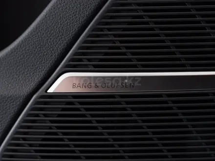 Audi Q7 55 TFSI 2024 года за 59 320 000 тг. в Алматы – фото 38