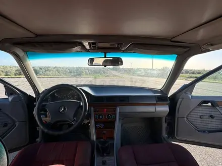 Mercedes-Benz E 230 1991 года за 750 000 тг. в Тараз – фото 2