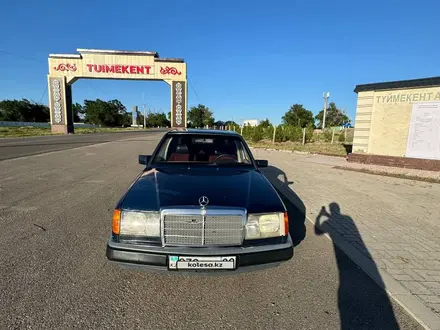 Mercedes-Benz E 230 1991 года за 750 000 тг. в Тараз – фото 3