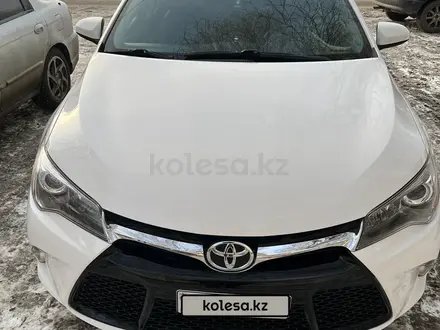 Toyota Camry 2015 года за 6 700 000 тг. в Актобе – фото 2