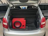 Skoda Fabia 2011 годаүшін3 200 000 тг. в Жезказган – фото 4