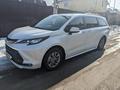 Toyota Sienna 2021 года за 35 000 000 тг. в Алматы