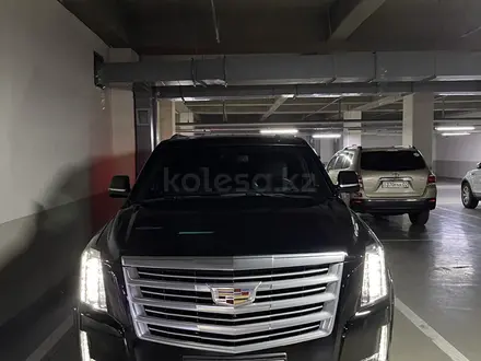 Cadillac Escalade 2016 года за 28 000 000 тг. в Алматы