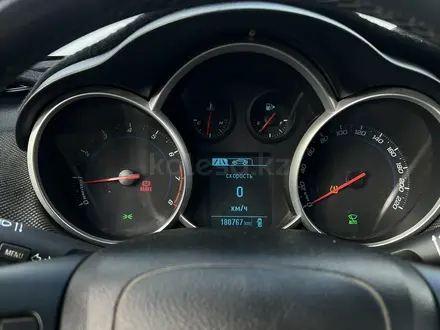 Chevrolet Cruze 2015 года за 4 390 000 тг. в Семей – фото 8