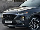 Hyundai Santa Fe 2019 годаүшін10 700 000 тг. в Алматы