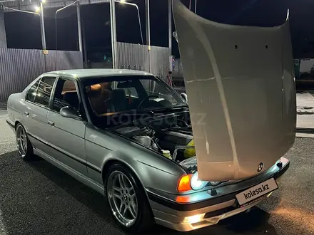 BMW 525 1992 года за 2 100 000 тг. в Шымкент