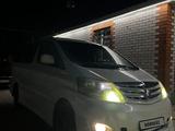 Toyota Alphard 2004 годаfor7 000 000 тг. в Актобе
