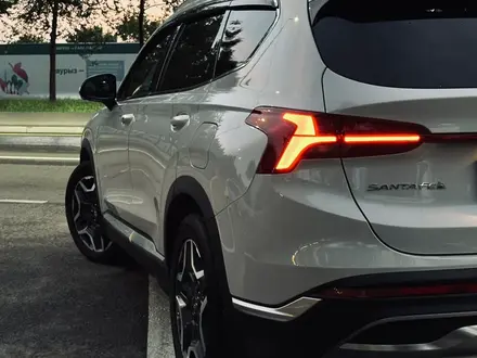 Hyundai Santa Fe 2023 года за 16 490 000 тг. в Алматы – фото 9