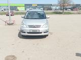 Toyota Avensis Verso 2004 годаfor5 800 000 тг. в Актобе – фото 5