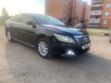 Toyota Camry 2012 года за 7 950 000 тг. в Атбасар – фото 2