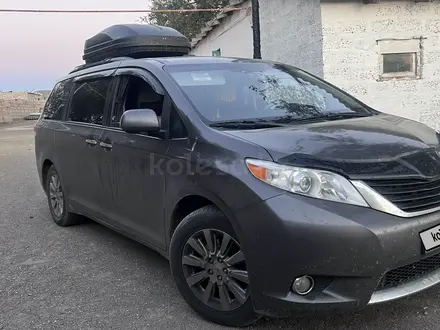 Toyota Sienna 2010 года за 11 500 000 тг. в Актау – фото 4