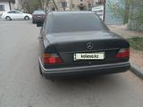 Mercedes-Benz E 220 1992 года за 1 550 000 тг. в Алматы – фото 2