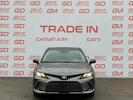 Toyota Camry 2021 года за 13 330 000 тг. в Алматы