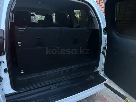 Toyota Land Cruiser Prado 2013 года за 13 950 000 тг. в Актобе – фото 12