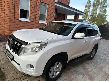 Toyota Land Cruiser Prado 2013 года за 13 950 000 тг. в Актобе – фото 3