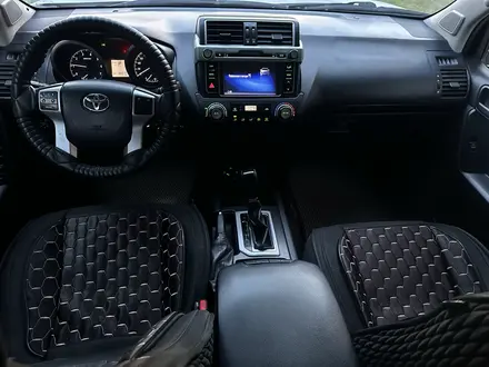 Toyota Land Cruiser Prado 2013 года за 13 950 000 тг. в Актобе – фото 8