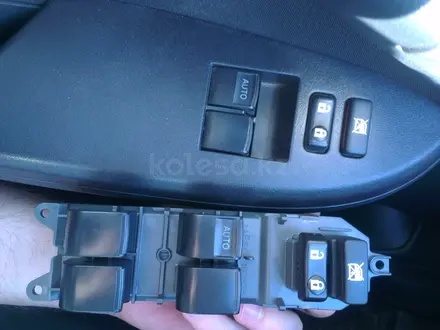 Пульт кнопок управления стеклоподъемников. Toyota Corolla, Yaris, Rav 4. за 14 000 тг. в Алматы