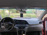 Hyundai Elantra 2018 годаfor4 300 000 тг. в Уральск – фото 4